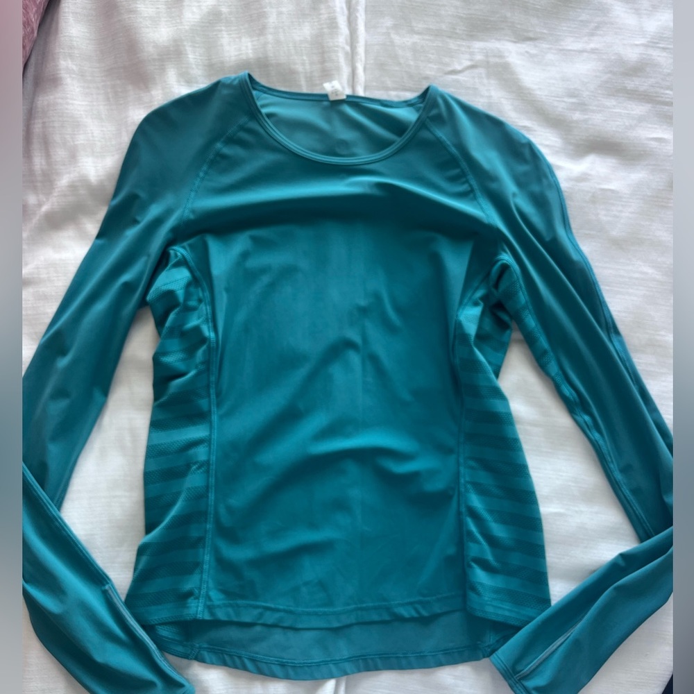 Lululemon Teal Long Sleeve Top